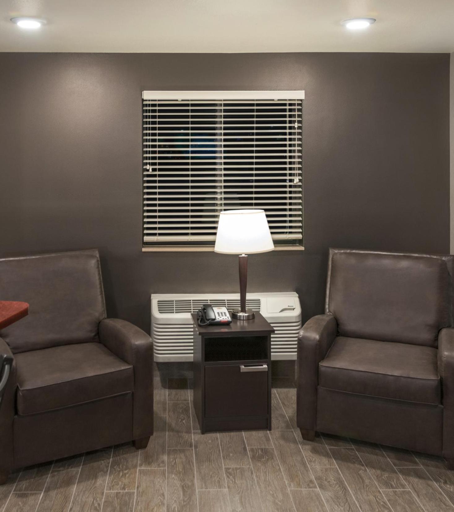 My Place Hotel-overland Park, Ks 2*